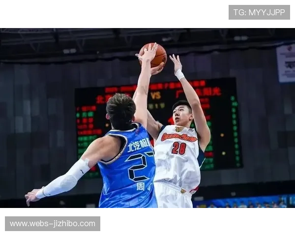 曾凡博闪耀全场，北京队攻防两端压制广东取大胜